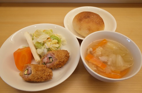 昼食