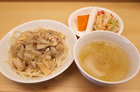 昼食