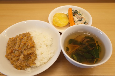 昼食