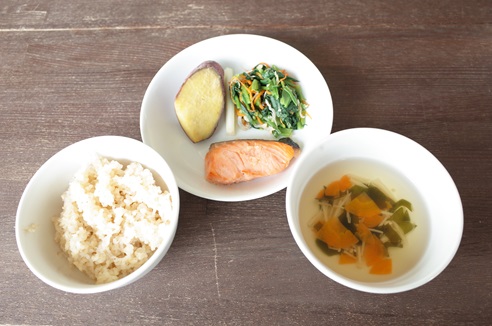昼食
