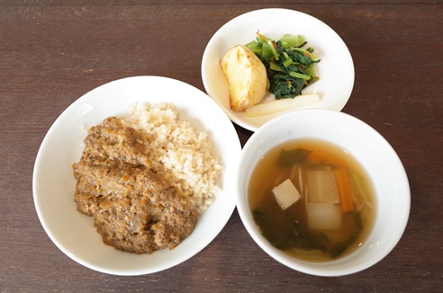 昼食